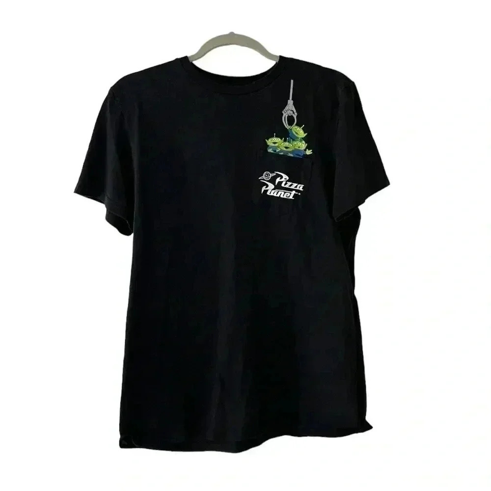 Disney Pizza Planet claw machine tshirt size M
